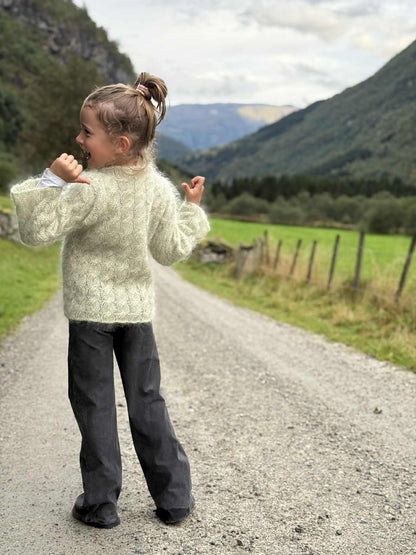 Annabel Sweater jr. // knitbyRoen
