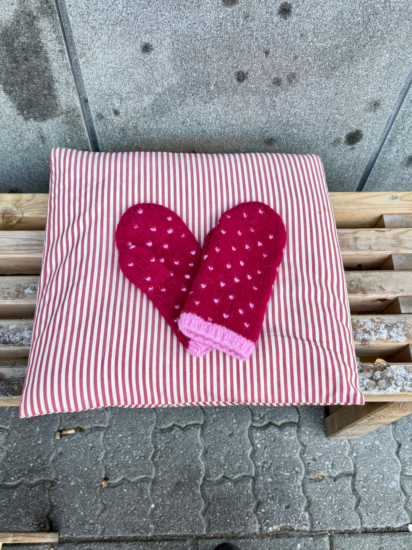 Idun Mittens by Milotté x TheaM