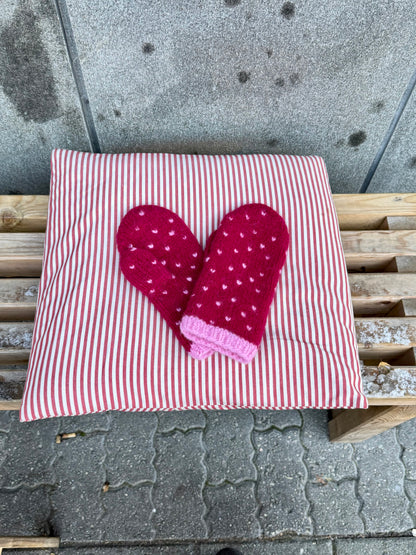 Idun Mittens by Milotté x TheaM